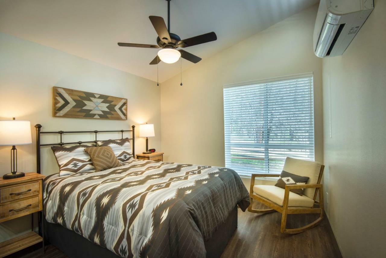 11r Spring Meadow Retreat Chalé