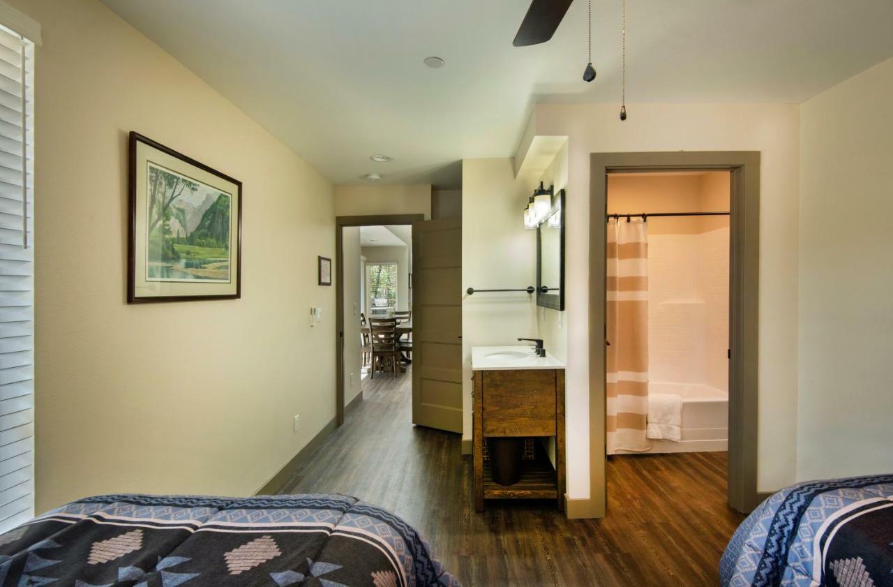 11r Spring Meadow Retreat Chalet Wawona